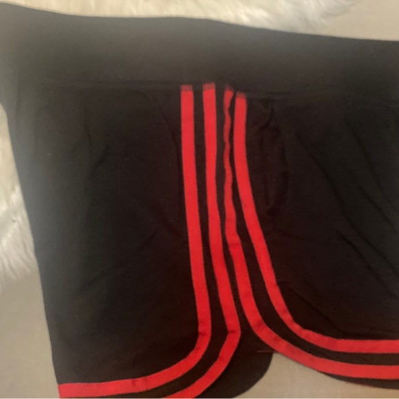 True Religion - Picture 2 of 4